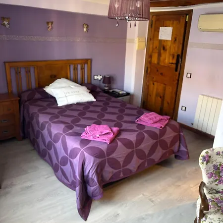 Casa De La Fuente 2*