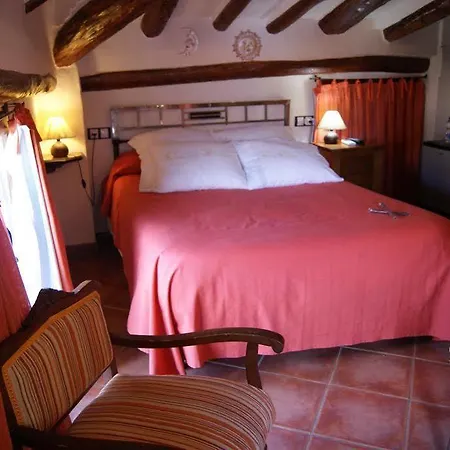 Casa De La Fuente 2*